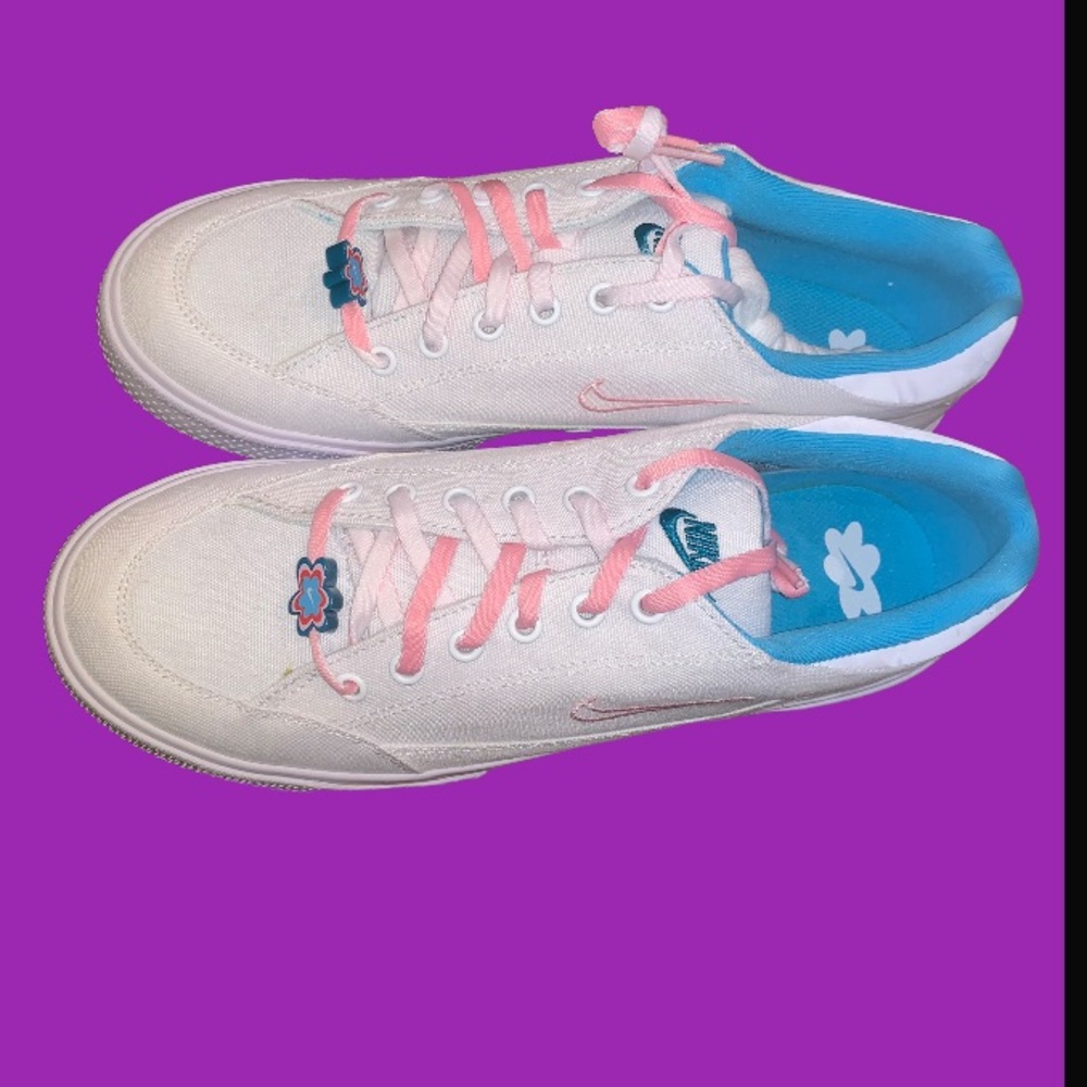 White & Med Soft Pink GTS 97 Sneaker